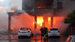 Kayseri'de apartmanın altındaki dükkanda korkutan yangın