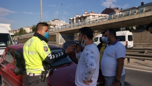 Kocaeli'de 4 aracın karıştığı zincirleme trafik kazasında iki kişi yaralandı
