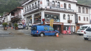 Kocaeli, Düzce, Bolu ve Karabük'te sağanak etkili oluyor