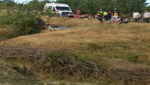 Manisa'da devrilen traktörün sürücüsü yaşamını yitirdi
