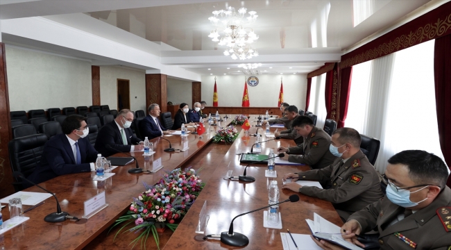Milli Savunma Bakanı Akar, Kırgızistan'da