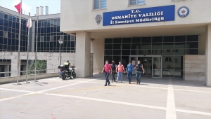 Osmaniye'de 8 Suriyeliyi alıkoydukları iddiasıyla yakalanan 4 zanlıdan 2'si tutuklandı