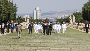 Sahil Güvenlik Teşkilatından Anıtkabir'e ziyaret