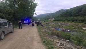 Samsun'da tarım aracı dereye devrildi: 1 ölü, 1 yaralı