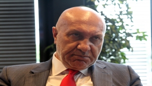 Samsunspor Kulübü Başkanı Yıldırım: "Başımızı döndürecek bir teklif gelmezse, kalecimizle yola devam edeceğiz"