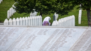 Srebrenitsa anneleri, "Bosna Kasabı" hakkındaki nihai kararı bekliyor