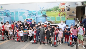 Su Elçileri Derneğince oluşturulan mobil tır Giresun'da çocuklarla buluşturuldu