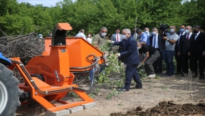 Tarım ve Orman Bakan Yardımcısı Tunç, Malatya'da tarım ve hayvancılık tesislerini ziyaret etti