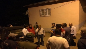 Türk Kızılay gönüllüleri Bingöl'deki depremzedelerin yardımına koştu