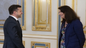 Ukrayna Devlet Başkanı Zelenskiy, AGİT Dönem Başkanı Linde ile Kiev'de görüştü