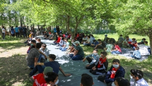Van'da "Dünya Kahvaltı Günü" etkinliğinde 400 kişi bir araya geldi