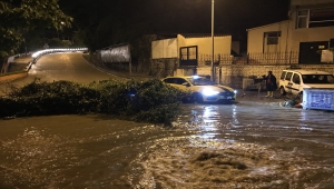Zonguldak'ta sağanak ve şiddetli rüzgar etkili oldu