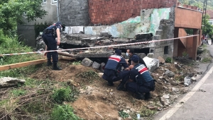 Zonguldak'ta yıkılan duvarın altında kalan kişi hayatını kaybetti