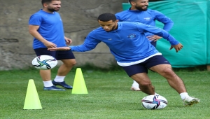 Adana Demirspor'un Bolu kampı sürüyor