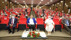 Aile ve Sosyal Hizmetler Bakanı Derya Yanık, Van'da konuştu: