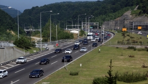 Anadolu Otoyolu'nda bayram tatili yoğunluğu artıyor