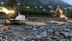 Artvin'in Arhavi ilçesinde arıza giderildi su verilmeye başlandı