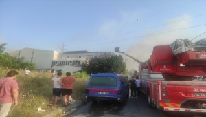 Ataşehir'de iş yeri yangını