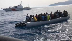 Aydın'da Türk kara sularına itilen 39 düzensiz göçmen kurtarıldı