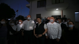 Bakanlar Manavgat'taki orman yangını bölgesinde incelemede bulundu (1)