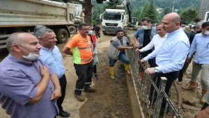 Bakanlar Soylu ve Karaismailoğlu, Rize'de afet bölgesindeki incelemelerini sürdürdü