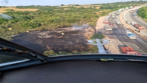 Çanakkale'de seyir halindeyken alev alan yolcu otobüsü yandı