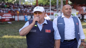 "Çayırın efsanesi" Kırkpınar Güreşleri'nin başcazgırı Şükrü Kayabaş, gelecek yıl vedaya hazırlanıyor: