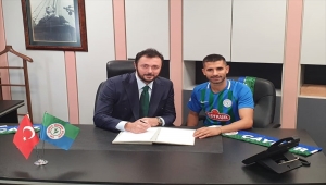 Çaykur Rizespor, orta saha oyuncusu Alper Potuk'u transfer etti