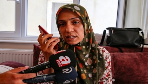 Cumhurbaşkanı Erdoğan, oğlu güvenlik güçlerine teslim olan Diyarbakır annelerinden Ayşegül Biçer ile görüştü 