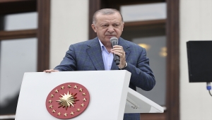 Cumhurbaşkanı Erdoğan, selden etkilenen Güneysu'da vatandaşlara hitap etti: (2)
