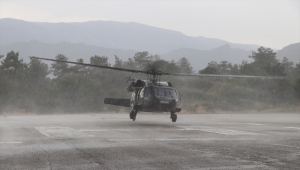 Denizli'de jandarma ve polis ekipleri helikopterle trafik denetimi yaptı