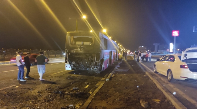 Diyarbakır'da seyir halindeki yolcu otobüsünde yangın çıktı