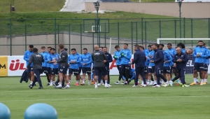 Fenerbahçe, Topuk Yaylası'ndaki yeni sezon hazırlık kampına başladı