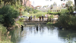 GÜNCELLEME - Antalya'da kaybolan 2 yaşındaki kız çocuğu için başlatılan arama çalışmaları sürüyor