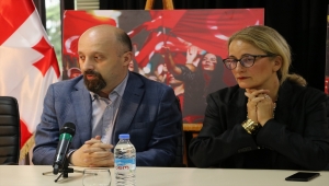Gürcistan'daki genç kamu görevlilerine FETÖ anlatıldı 