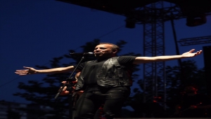 Haluk Levent Kocaeli'de konser verdi