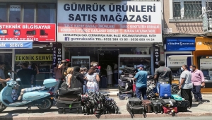Havalimanlarında unutulan eşyalar satışa çıkarıldı