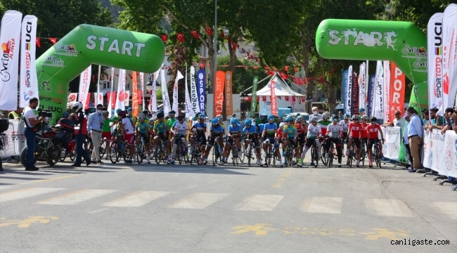 Kayseri'de Erciyes 2021 Yol Bisikleti Yarışları, Grand Prix Develi etabıyla devam ediyor
