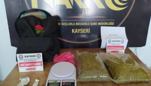 Kayseri'de yolcu otobüsünde uyuşturucu ele geçirildi: 3 gözaltı