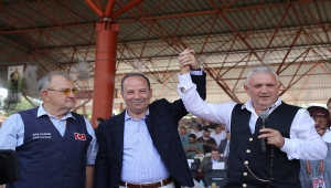 Kırkpınar'ın güreş ağalığını 1 milyon 22 bin lira bedelle mevcut ağa Seyfettin Selim kazandı