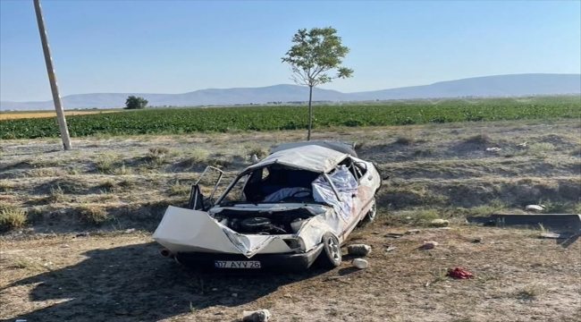 Konya'da otomobil şarampole devrildi: 1 ölü, 3 yaralı