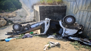 Mersin'de özel üniversiteye ait kamyonet devrildi: 2 ölü, 1 yaralı