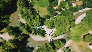 Sakarya'daki Maden Deresi ve Şelalesi bayramda ziyaretçi akınına uğradı