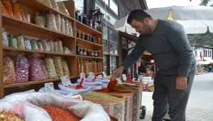 "Sakin şehir Taraklı"ya bayram tatilinde ziyaretçi akını