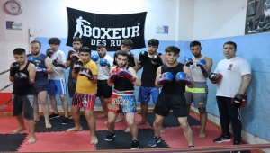 Suriyeli boks antrenörü, Kilis'te geleceğin şampiyonlarını yetiştirmek için çalışıyor