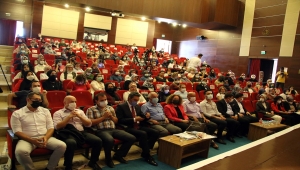 Uşak'ta "Kadınlarla Büyük Türkiye Yolunda" programı düzenlendi