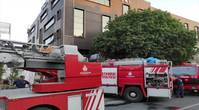 Üsküdar'da özel bir hastanede çıkan yangın söndürüldü