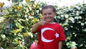Yalovalı 5 yaşındaki Vatan Yıkılmaz, 15 Temmuz'un hatırasını adında gururla taşıyor 