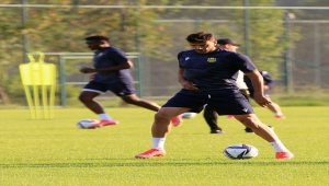 Yeni Malatyaspor oyuncusu Oussama Haddadi, Türk vatandaşı olacağını açıkladı: