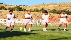 Yeni Malatyaspor topbaşı yaptı